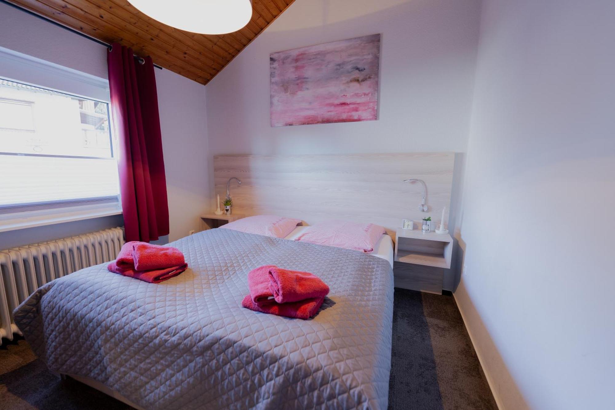 Ferienhaus Schoene Aussicht Ferienwohnung Rot Hemfurth-Edersee Екстериор снимка